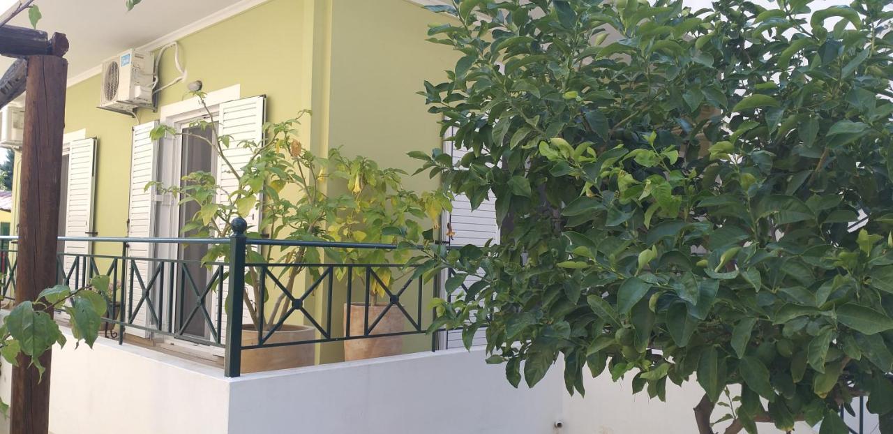 Vicky'S Place,Near Athens Airport Koropion Bagian luar foto